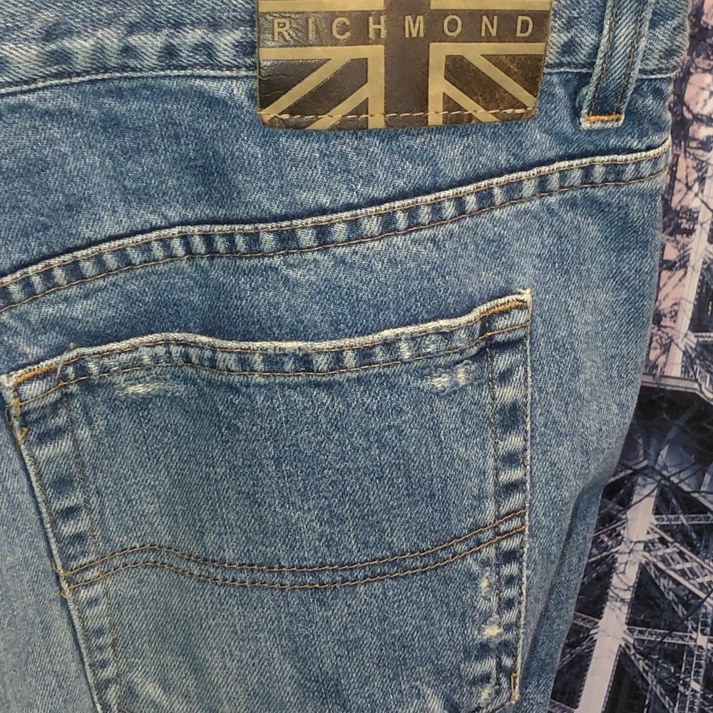 JOHN RICHMOND ‘RICH JEANS DISTRESSED JEANS - Picture 5 of 9